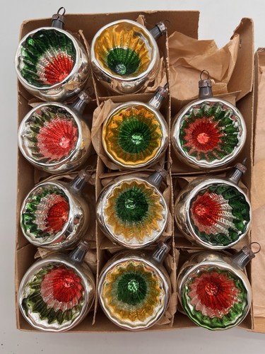 Set vtg 1950s deep - 11,