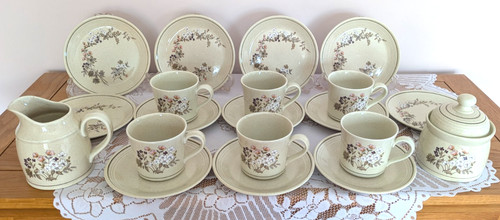 Royal doulton vintage tea set - royal,