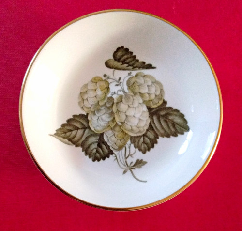 Royal worcester fine bone - royal,
