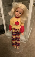 Vintage Sindy Doll Trendy Girl In Apple Boxed Doll Outfit 1973 Pedigree