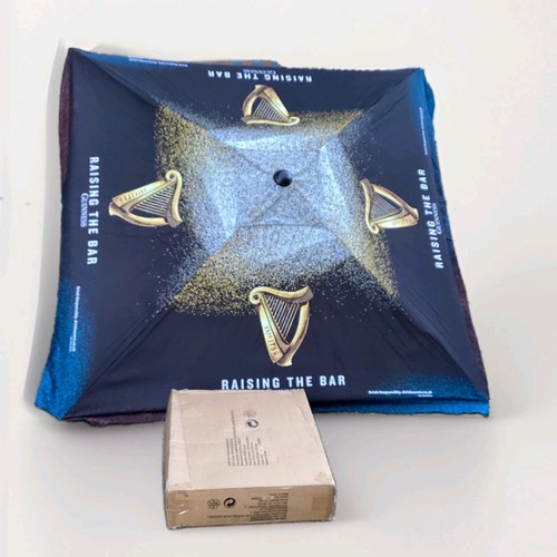 Guinness parasol inc base - guinness, 2x2