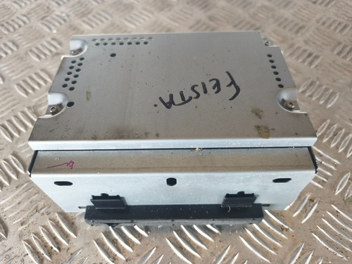 Ford fiesta mk7 - radio, cd