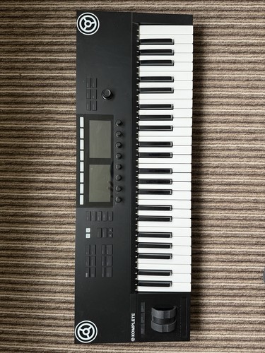 Native instruments komplete - instruments,