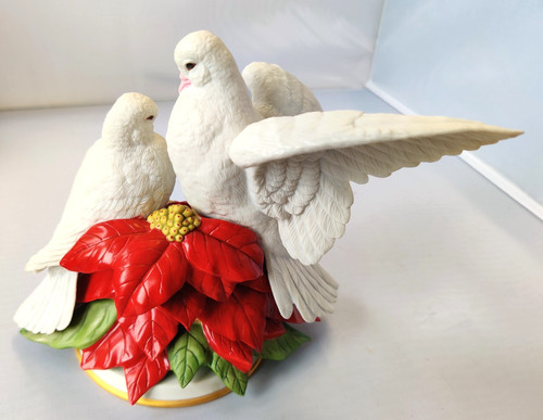 Franklin mint doves - mint, figurine