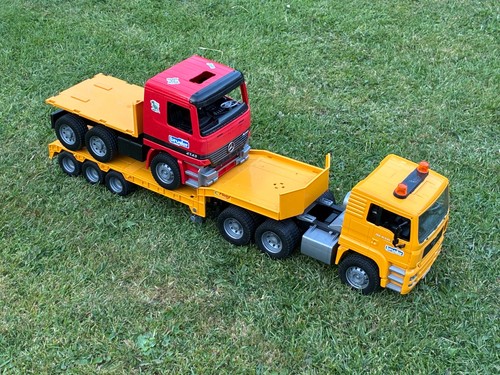 Bruder low loader - loader, and