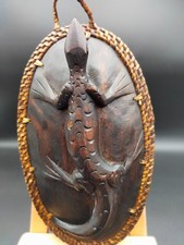 Tribal Wall Art Gecko On A Wooden Shield with woven reed edging