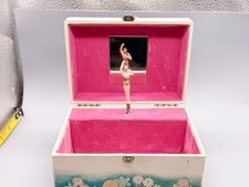 VINTAGE MUSICAL BALLERINA