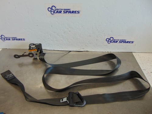 Renault clio seat belt - seat, mk2