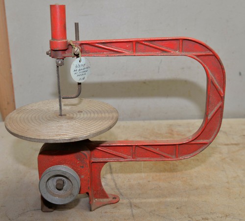 Vintage cast iron - jig, scroll