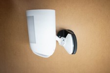 Ring Spotlight Camera Plus / Pro 90 Degree L Bracket Wall Mount Bracket Black