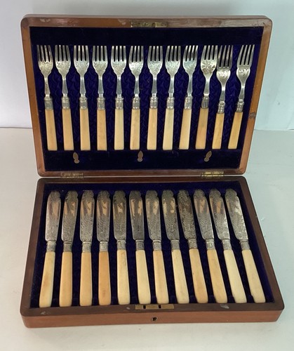 Bone handle silver plated - silver/plated, fish