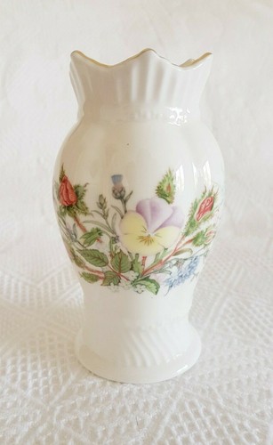 Vase fluted rim - ~,