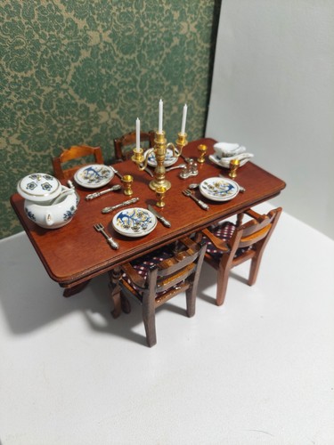 Dolls house 12th - 1/12th, scale