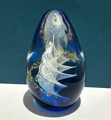 Beautiful blue clear art - &,