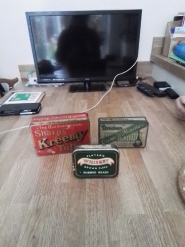 Collectors items old tins - collectors,