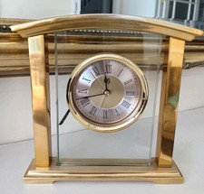Lovely Mark's and Spencer Quartz Battery Mantel Clock with Alarm. Working