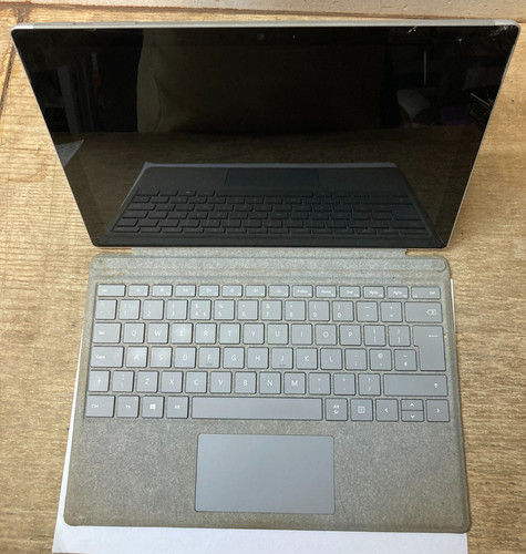 Microsoft surface pro 1796 - 1796,