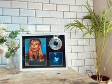 Joni Mitchell  / Hand Signed