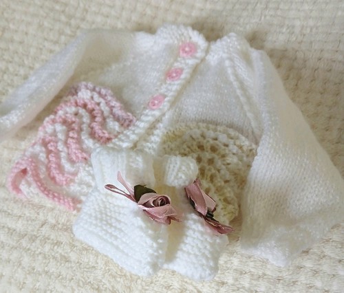 Hand knitted baby set
