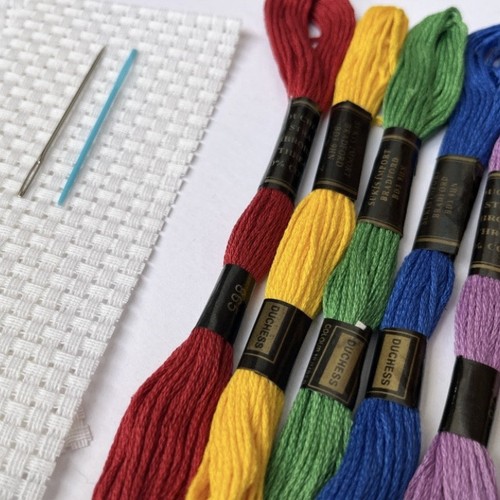 Set embroidery threads - 6,