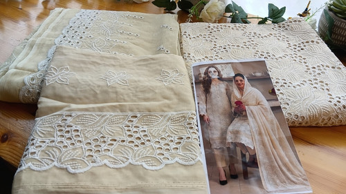 Cream cotton lace - cream,