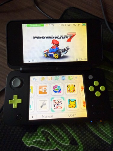 New nintendo 2ds black and - 2ds,