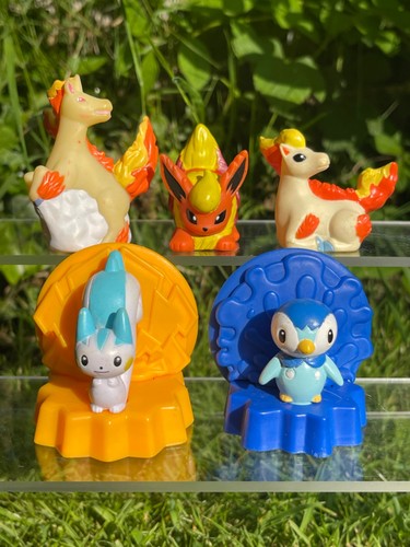 Nintendo pokemon figure - nintendo, toys