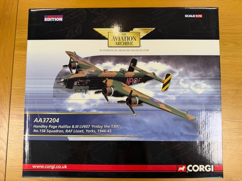 Corgi aa37204 halifax - halifax, b.iii