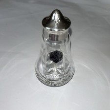 Stuart Crystal Fuchsia Pattern