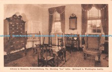 R537886 Library in Kenmore Fredericksburg Va Showing Loo table Belonged to Washi