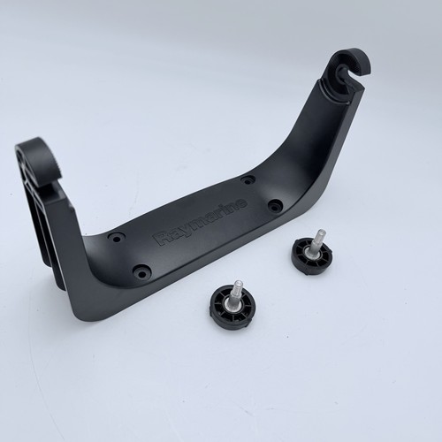Raymarine e7d mounting - e7,