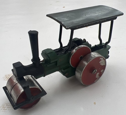 Vintage stream traction engine - vintage,