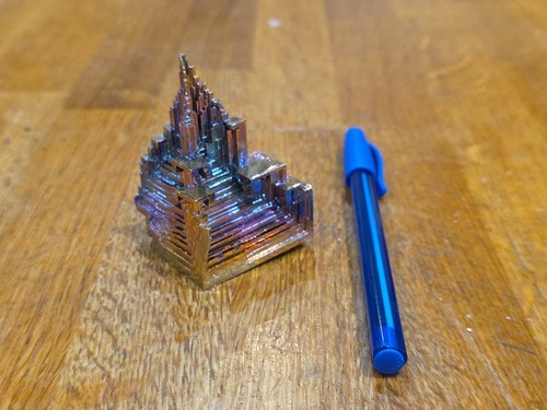 Bismuth hopper crystal - bismuth,