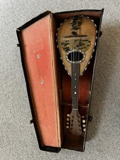 Mandolin roundback bowlback