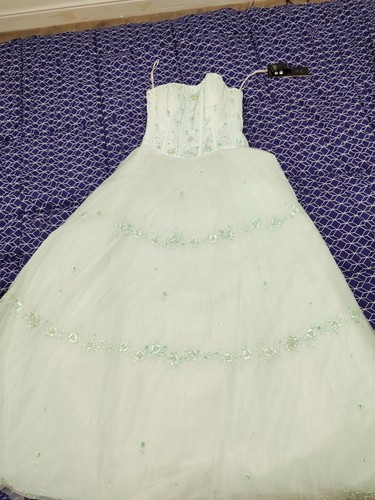 Used prom designer jora lovely - used,