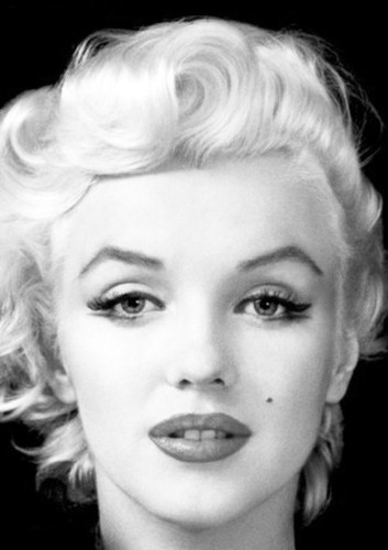 Marilyn monroe monochrome - monroe,