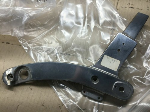 Frame grip lower - frame,