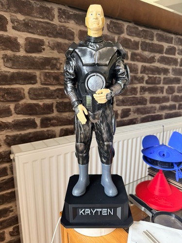 Red dwarf kryten figure - dwarf,
