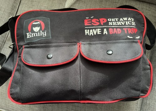 Emily the strange travel - strange,