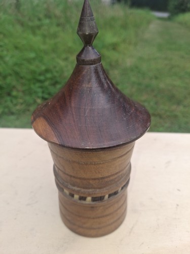 Turned wooden porcupine - porcupine, quill