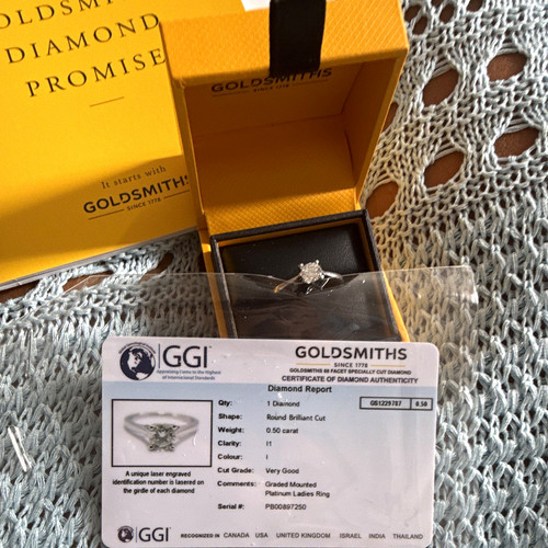 Goldsmiths 18ct white - 18ct,