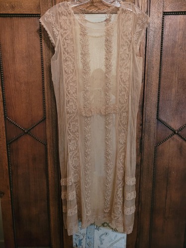 Antique 1920 beige - 1920's,