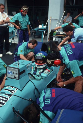 Ivan capelli leyton house - leyton,
