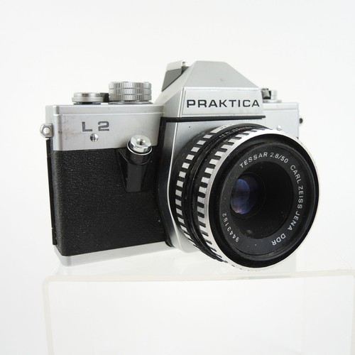 Praktica film camera - film, +