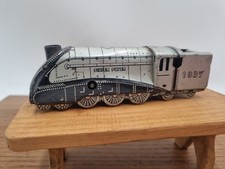Locomotiva Tin Toy Train