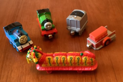 Chinese dragon ertl 1996 - dragon,