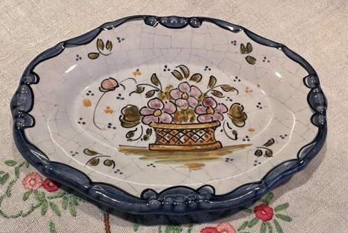Spanish art pottery small hand - pottery,