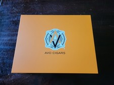Avo Cigar Humidor W/Boveda