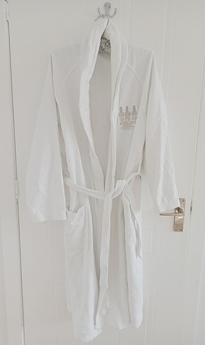 White made italy 100 - white,