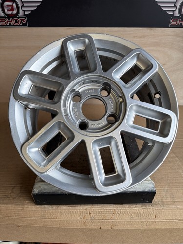 Genuine ford fusion - 1,
